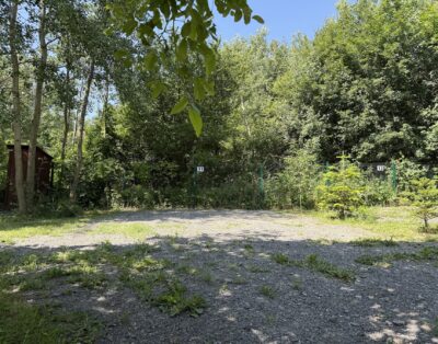 CAMPING PITCH 11